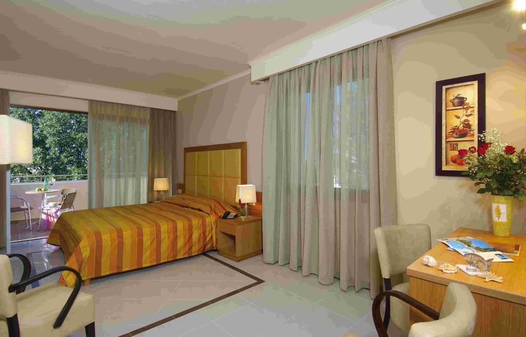 קאטו דרטסו Sirios Village Hotel & Bungalows חדר תמונה